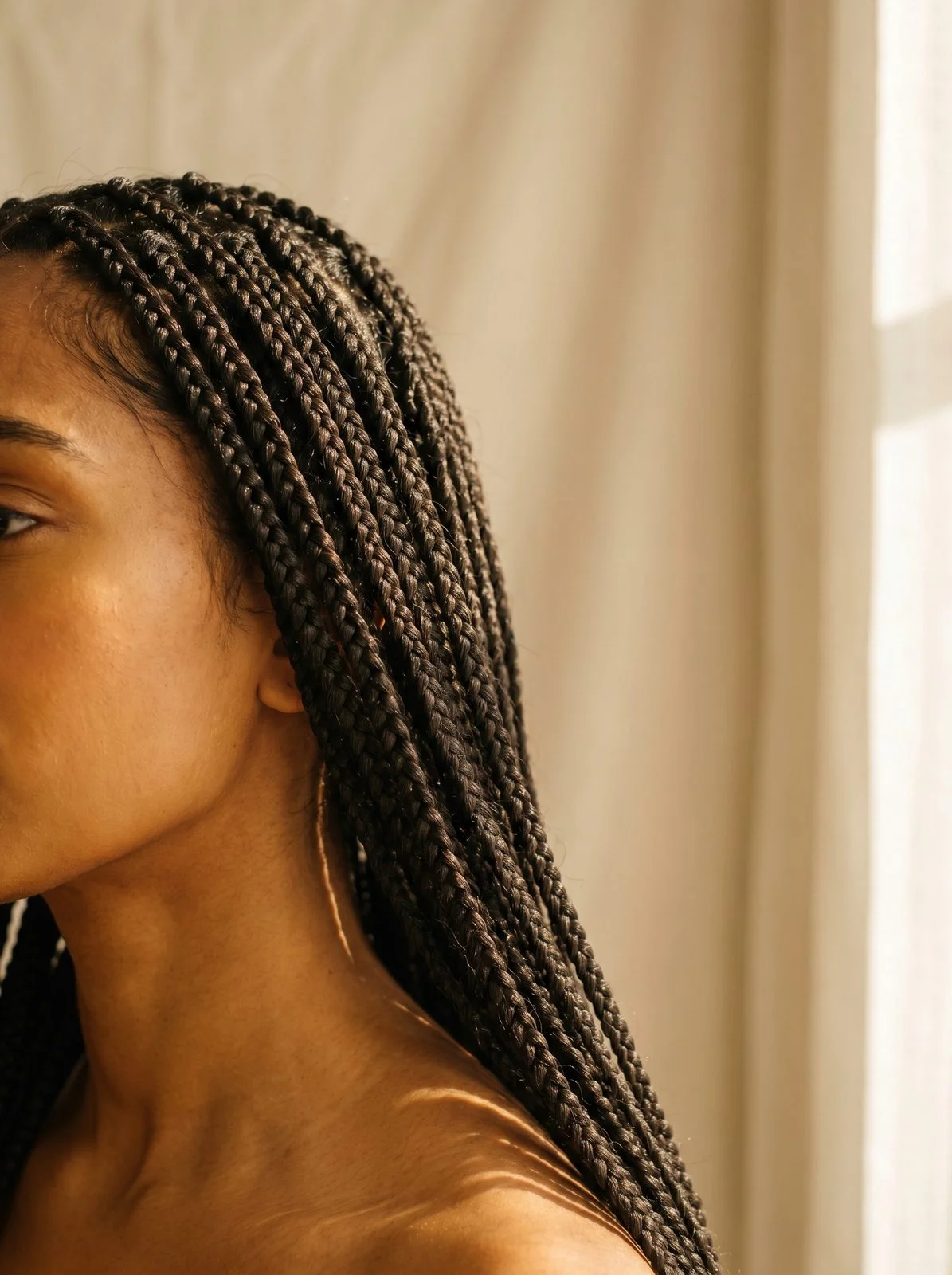 Knotless box braids at Vibrate Warsaw